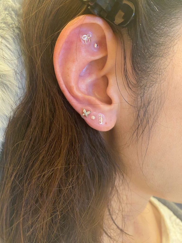 泉大津駅　耳ツボジュエリー