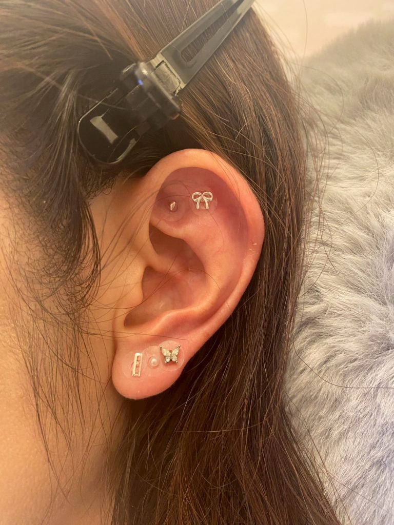 泉大津市　耳ツボジュエリー